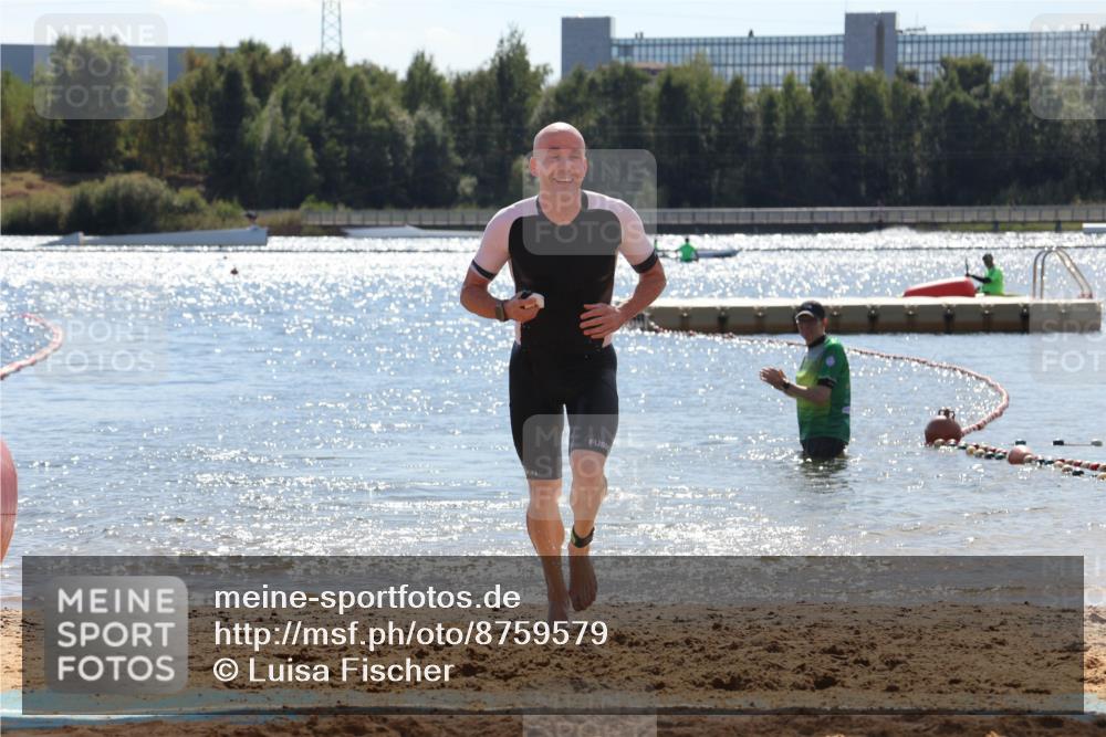 07.09.2025 - 19. Norderstedt Triathlon Luisa Fischer http://msf.ph/oto/8759579 07.09.2025 13:50:08 Schwimmen 420 meine-sportfotos.de