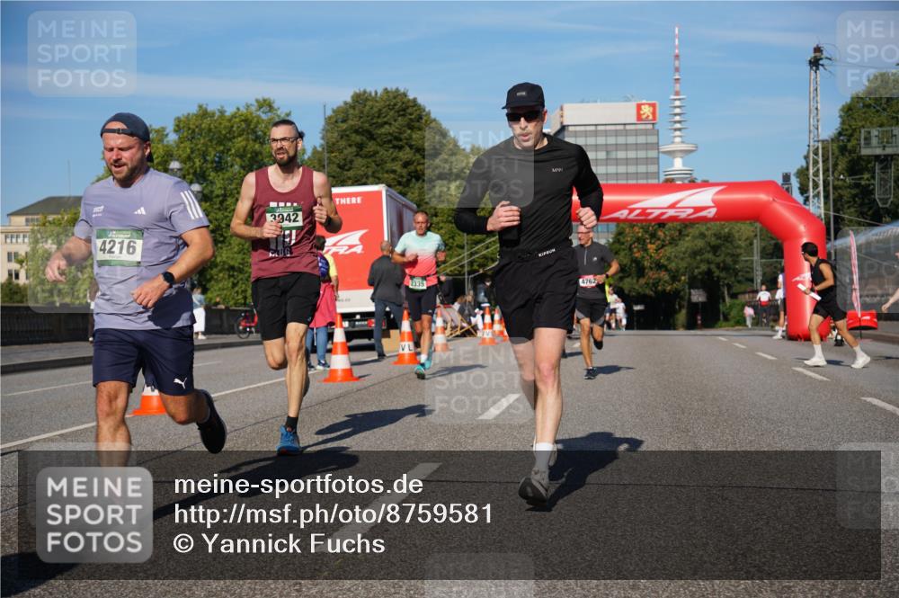 07.09.2025 - BARMER Alsterlauf Yannick Fuchs http://msf.ph/oto/8759581 07.09.2025 09:39:37 Laufen 4216, 3942, 2335, 4762 meine-sportfotos.de