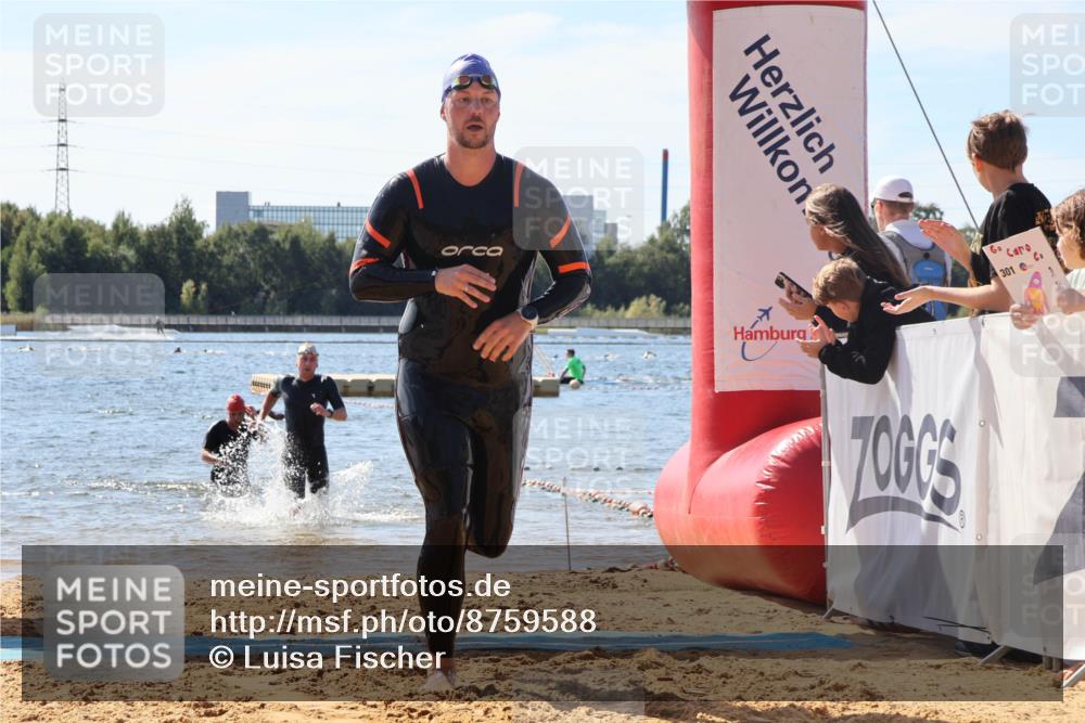 07.09.2025 - 19. Norderstedt Triathlon Luisa Fischer http://msf.ph/oto/8759588 07.09.2025 12:04:52 Schwimmen 769, 811 meine-sportfotos.de