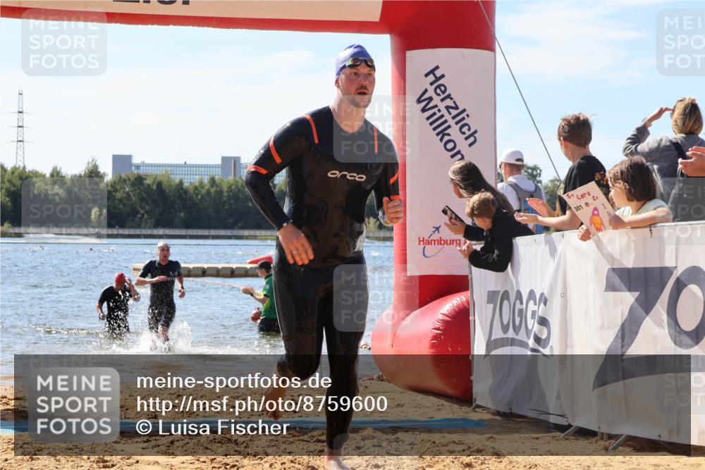 07.09.2025 - 19. Norderstedt Triathlon Luisa Fischer http://msf.ph/oto/8759600 07.09.2025 12:04:52 Schwimmen 769, 811 meine-sportfotos.de