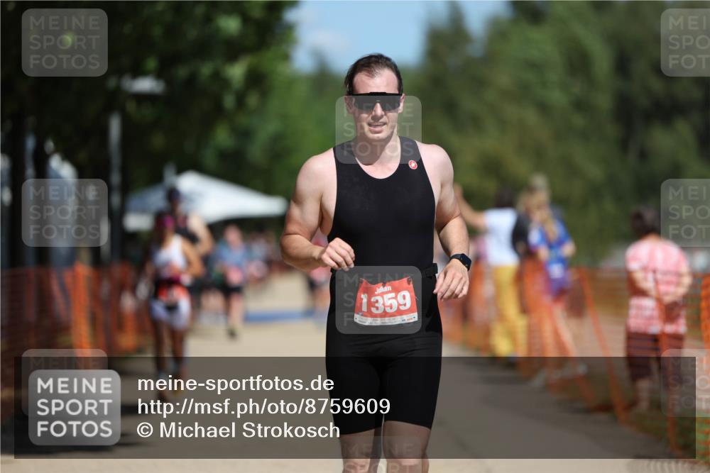 07.09.2025 - 19. Norderstedt Triathlon Michael Strokosch http://msf.ph/oto/8759609 07.09.2025 12:52:49 Laufen 767, 802, 1297, 1359 meine-sportfotos.de