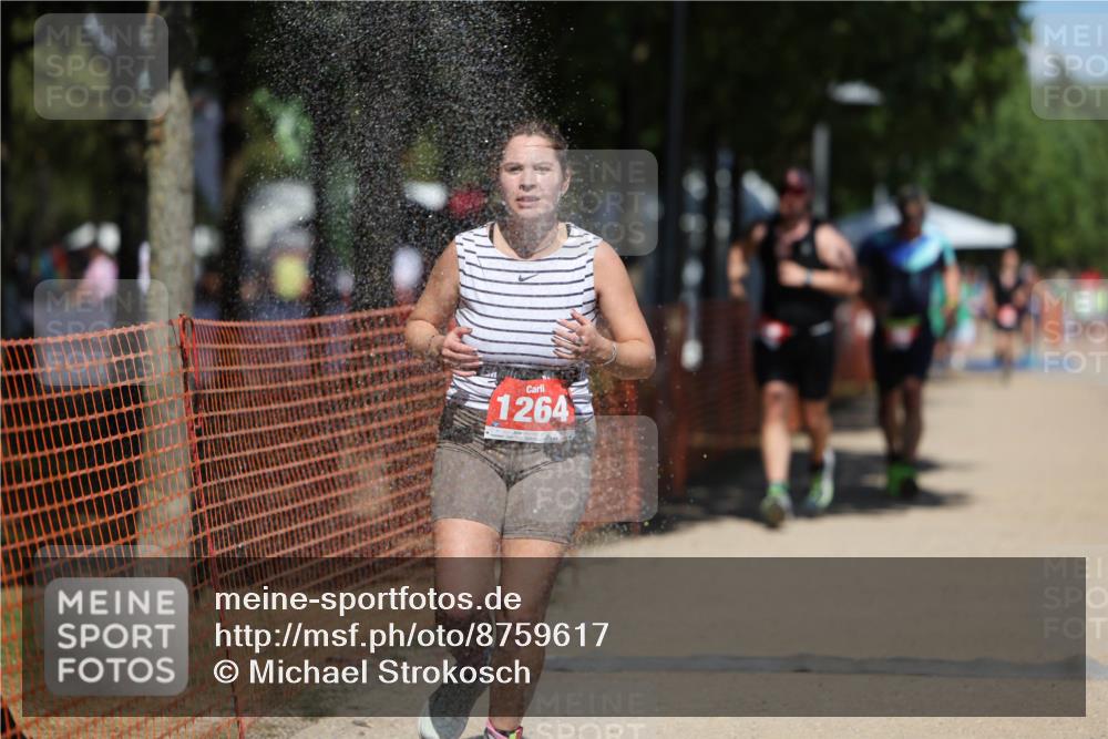 07.09.2025 - 19. Norderstedt Triathlon Michael Strokosch http://msf.ph/oto/8759617 07.09.2025 13:15:03 Laufen 166, 275, 308, 1264 meine-sportfotos.de