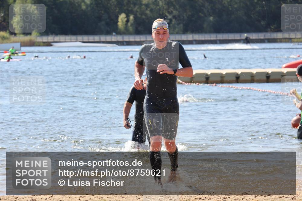 07.09.2025 - 19. Norderstedt Triathlon Luisa Fischer http://msf.ph/oto/8759621 07.09.2025 12:04:54 Schwimmen 769, 811 meine-sportfotos.de