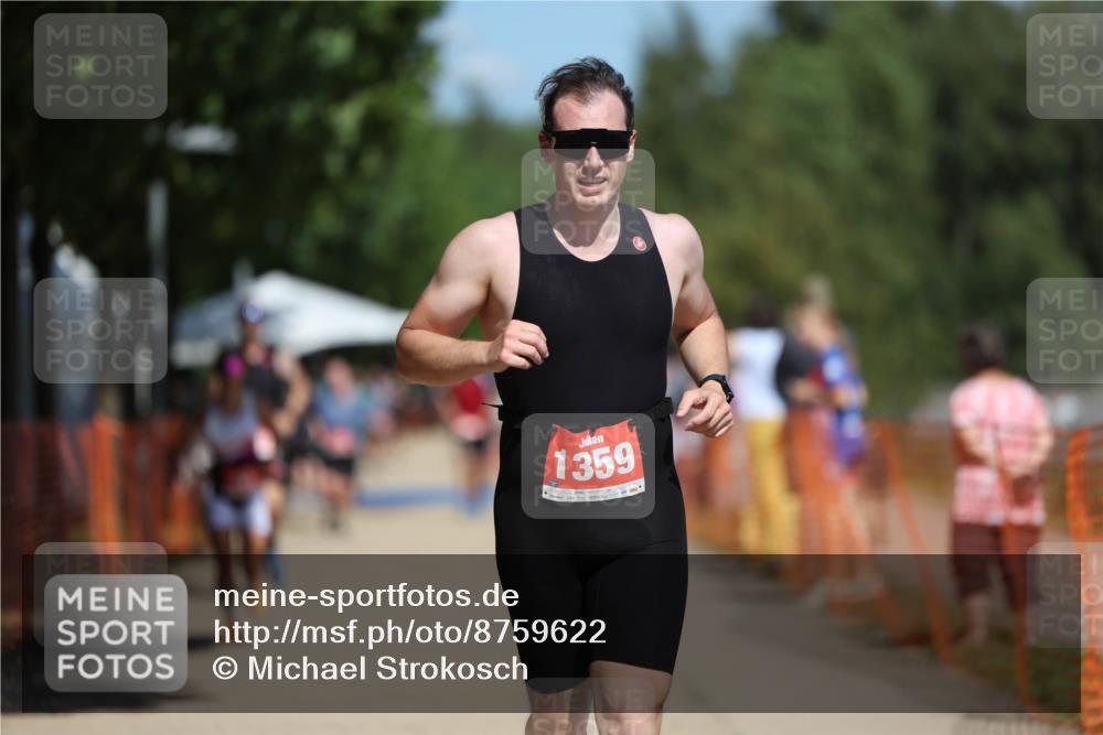 07.09.2025 - 19. Norderstedt Triathlon Michael Strokosch http://msf.ph/oto/8759622 07.09.2025 12:52:49 Laufen 767, 802, 1297, 1359 meine-sportfotos.de