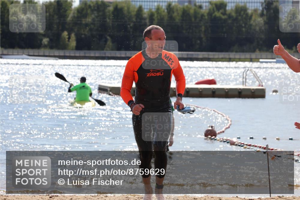 07.09.2025 - 19. Norderstedt Triathlon Luisa Fischer http://msf.ph/oto/8759629 07.09.2025 13:52:01 Schwimmen 905 meine-sportfotos.de