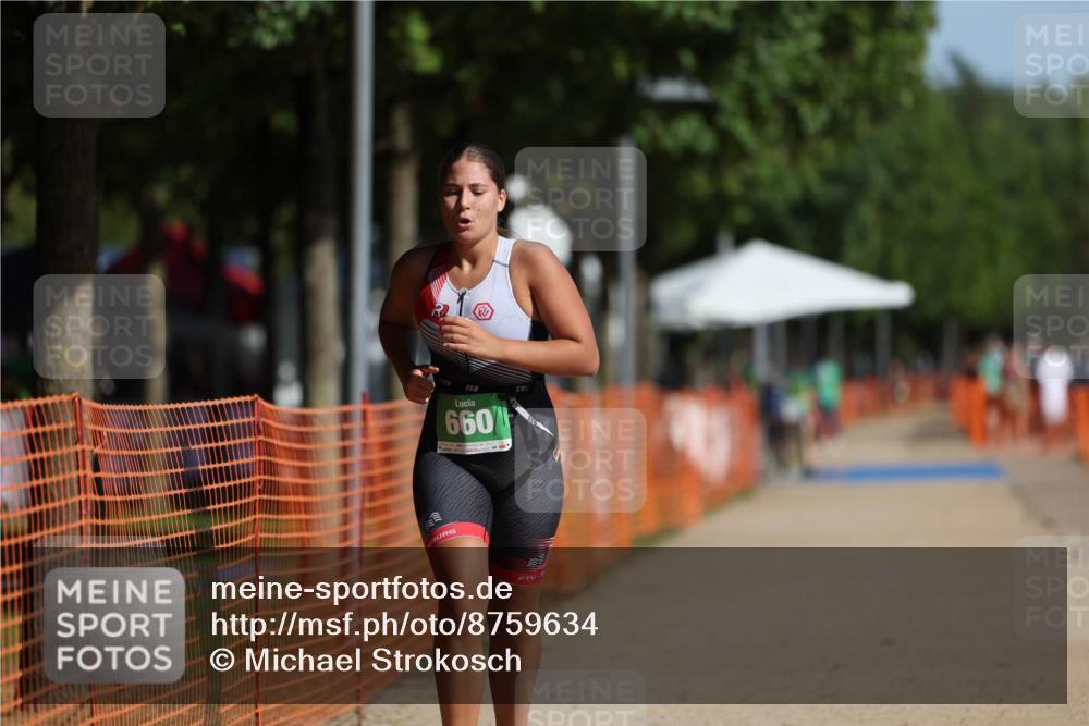 07.09.2025 - 19. Norderstedt Triathlon Michael Strokosch http://msf.ph/oto/8759634 07.09.2025 11:07:13 Laufen 660 meine-sportfotos.de