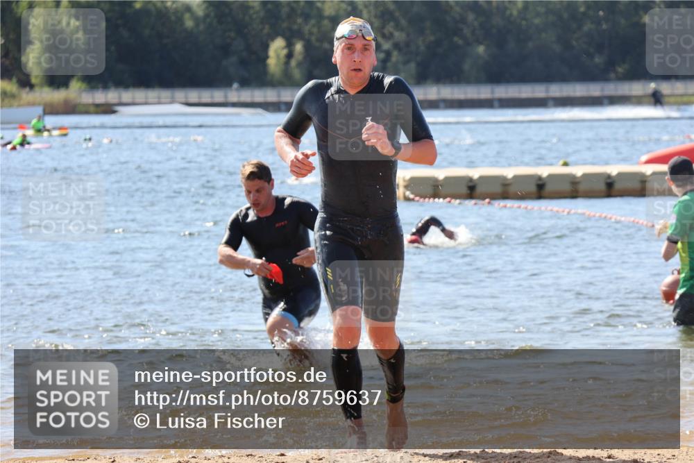 07.09.2025 - 19. Norderstedt Triathlon Luisa Fischer http://msf.ph/oto/8759637 07.09.2025 12:04:55 Schwimmen 739, 769, 811 meine-sportfotos.de