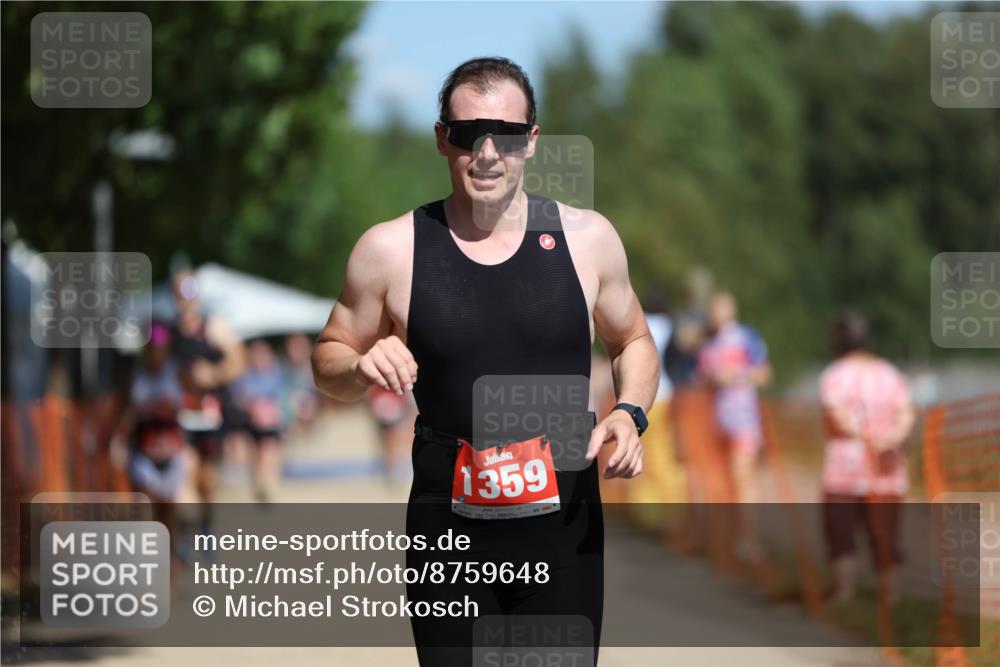 07.09.2025 - 19. Norderstedt Triathlon Michael Strokosch http://msf.ph/oto/8759648 07.09.2025 12:52:50 Laufen 767, 802, 1297, 1359 meine-sportfotos.de