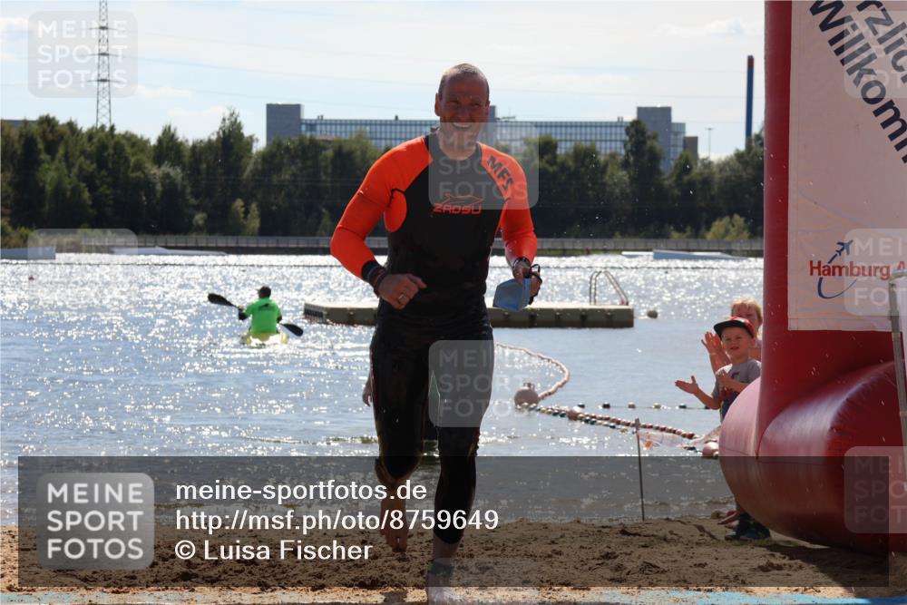 07.09.2025 - 19. Norderstedt Triathlon Luisa Fischer http://msf.ph/oto/8759649 07.09.2025 13:52:03 Schwimmen 905 meine-sportfotos.de