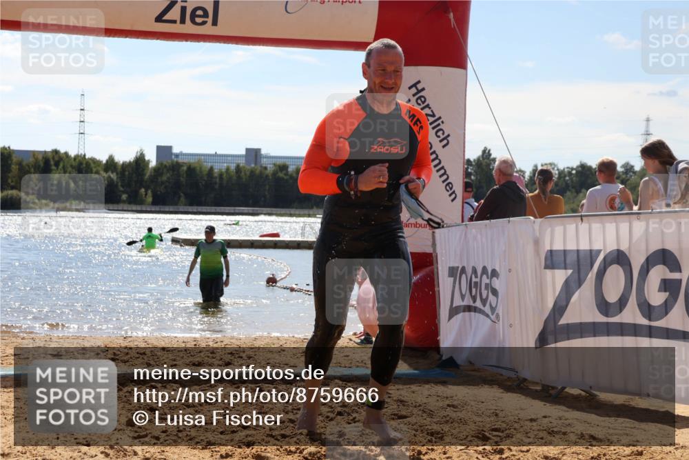 07.09.2025 - 19. Norderstedt Triathlon Luisa Fischer http://msf.ph/oto/8759666 07.09.2025 13:52:04 Schwimmen 905 meine-sportfotos.de