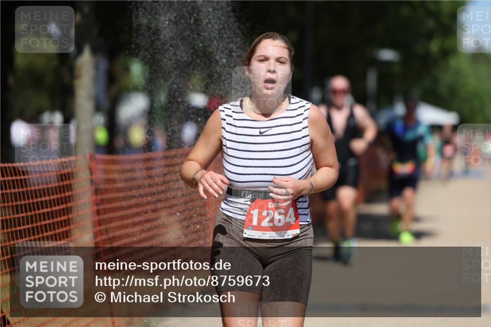 07.09.2025 - 19. Norderstedt Triathlon Michael Strokosch http://msf.ph/oto/8759673 07.09.2025 13:15:04 Laufen 166, 275, 308, 1264 meine-sportfotos.de