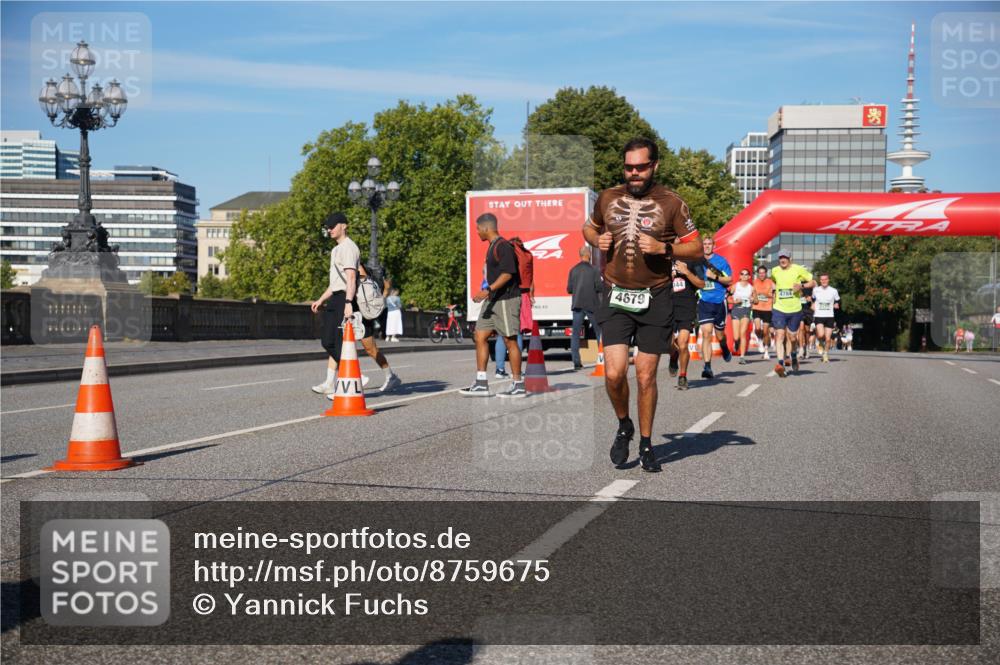 07.09.2025 - BARMER Alsterlauf Yannick Fuchs http://msf.ph/oto/8759675 07.09.2025 09:39:41 Laufen 4784, 4679 meine-sportfotos.de