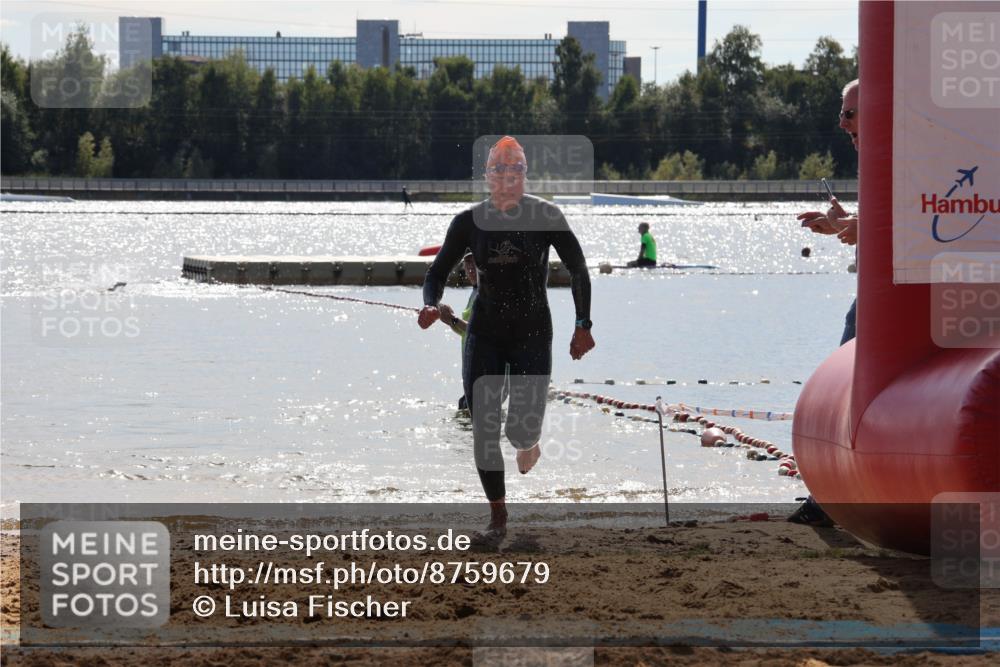 07.09.2025 - 19. Norderstedt Triathlon Luisa Fischer http://msf.ph/oto/8759679 07.09.2025 14:07:06 Schwimmen 896 meine-sportfotos.de