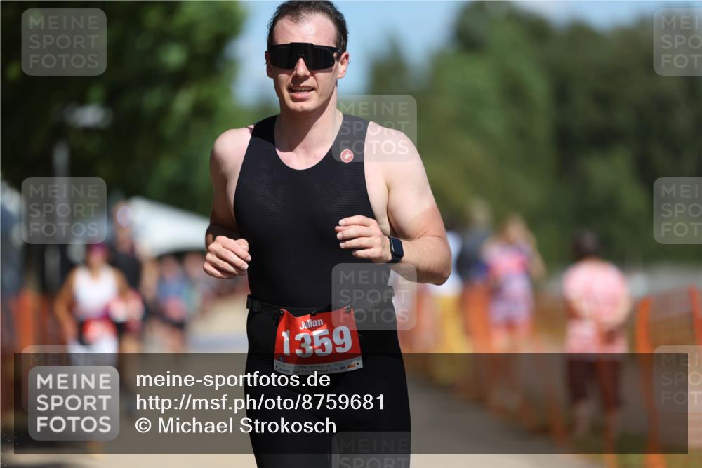 07.09.2025 - 19. Norderstedt Triathlon Michael Strokosch http://msf.ph/oto/8759681 07.09.2025 12:52:50 Laufen 767, 802, 1297, 1359 meine-sportfotos.de