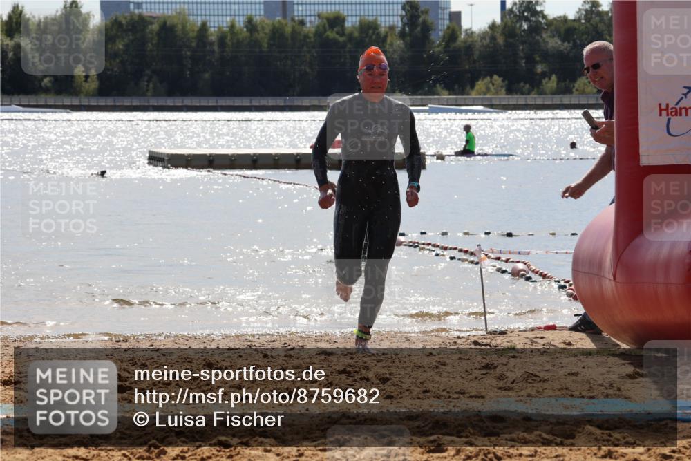 07.09.2025 - 19. Norderstedt Triathlon Luisa Fischer http://msf.ph/oto/8759682 07.09.2025 14:07:06 Schwimmen 896 meine-sportfotos.de