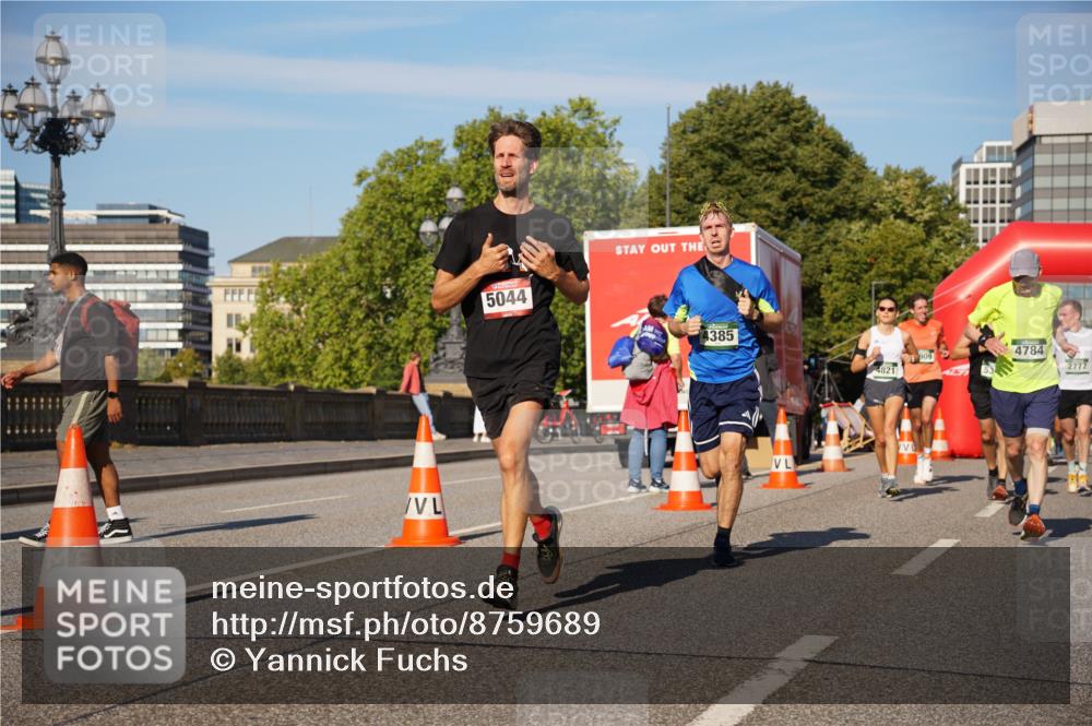 07.09.2025 - BARMER Alsterlauf Yannick Fuchs http://msf.ph/oto/8759689 07.09.2025 09:39:44 Laufen 5044, 4385, 4784, 4821, 2777 meine-sportfotos.de