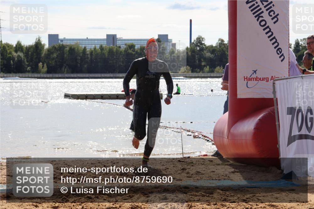 07.09.2025 - 19. Norderstedt Triathlon Luisa Fischer http://msf.ph/oto/8759690 07.09.2025 14:07:07 Schwimmen 896 meine-sportfotos.de