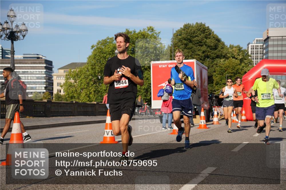 07.09.2025 - BARMER Alsterlauf Yannick Fuchs http://msf.ph/oto/8759695 07.09.2025 09:39:44 Laufen 5044, 4385, 4784 meine-sportfotos.de