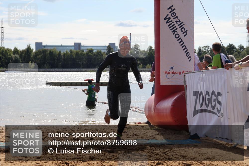 07.09.2025 - 19. Norderstedt Triathlon Luisa Fischer http://msf.ph/oto/8759698 07.09.2025 14:07:07 Schwimmen 896 meine-sportfotos.de