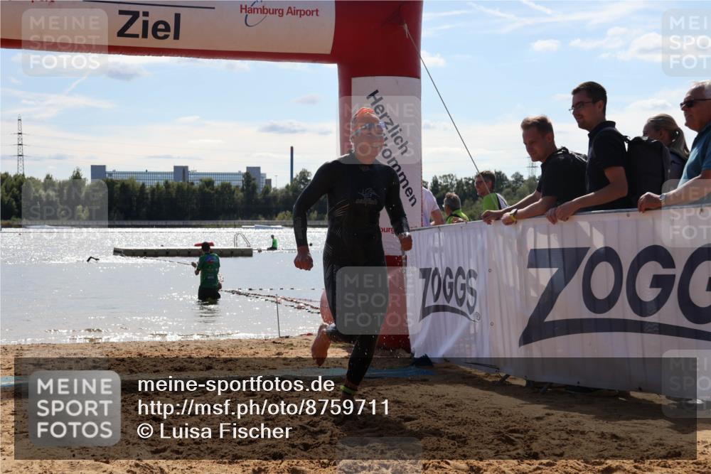 07.09.2025 - 19. Norderstedt Triathlon Luisa Fischer http://msf.ph/oto/8759711 07.09.2025 14:07:08 Schwimmen 896 meine-sportfotos.de