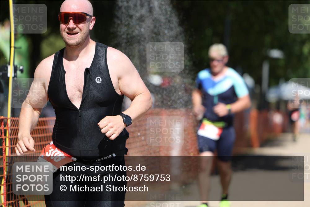 07.09.2025 - 19. Norderstedt Triathlon Michael Strokosch http://msf.ph/oto/8759753 07.09.2025 13:15:07 Laufen 166, 173, 308, 1264 meine-sportfotos.de