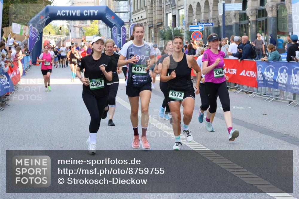 07.09.2025 - BARMER Alsterlauf Strokosch-Dieckow http://msf.ph/oto/8759755 07.09.2025 10:13:09 Ziel 2295, 2323, 3121, 3257, 3487, 3511, 3513, 3769, 3799, 3863, 3879, 3895, 4075, 4548, 4659, 4718, 4881, 5040, 5041, 5054, 5145, 5414, 5721, 6037, 6053, 6158, 8002, 8048 meine-sportfotos.de