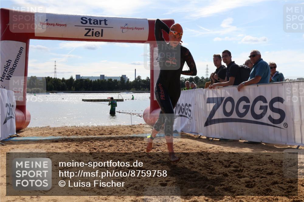 07.09.2025 - 19. Norderstedt Triathlon Luisa Fischer http://msf.ph/oto/8759758 07.09.2025 14:07:39 Schwimmen 1434 meine-sportfotos.de