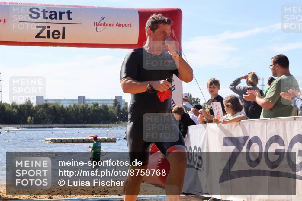 07.09.2025 - 19. Norderstedt Triathlon Luisa Fischer http://msf.ph/oto/8759768 07.09.2025 12:05:03 Schwimmen 739, 769, 811 meine-sportfotos.de