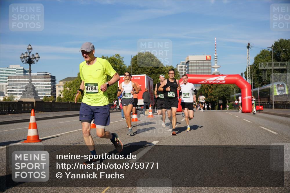 07.09.2025 - BARMER Alsterlauf Yannick Fuchs http://msf.ph/oto/8759771 07.09.2025 09:39:46 Laufen 4784, 4821, 4, 5322, 2777, 844 meine-sportfotos.de