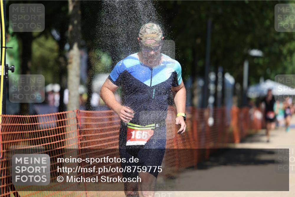 07.09.2025 - 19. Norderstedt Triathlon Michael Strokosch http://msf.ph/oto/8759775 07.09.2025 13:15:09 Laufen 166, 173, 308 meine-sportfotos.de