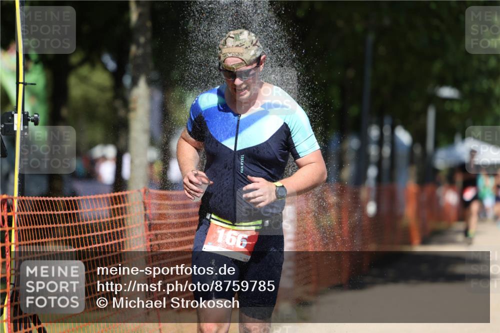 07.09.2025 - 19. Norderstedt Triathlon Michael Strokosch http://msf.ph/oto/8759785 07.09.2025 13:15:09 Laufen 166, 173, 308 meine-sportfotos.de