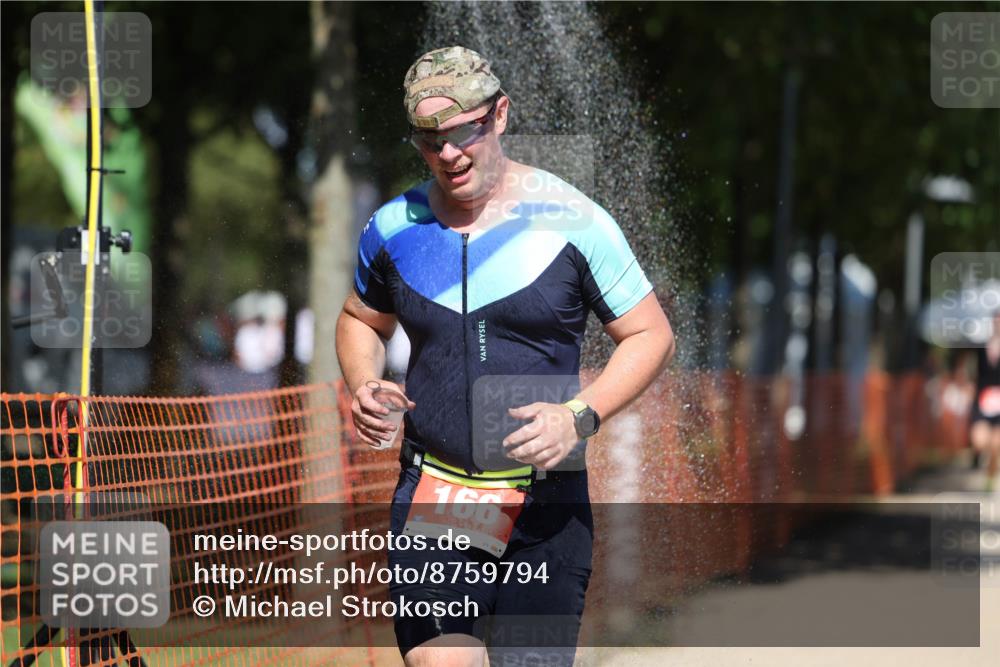07.09.2025 - 19. Norderstedt Triathlon Michael Strokosch http://msf.ph/oto/8759794 07.09.2025 13:15:09 Laufen 166, 173, 308 meine-sportfotos.de