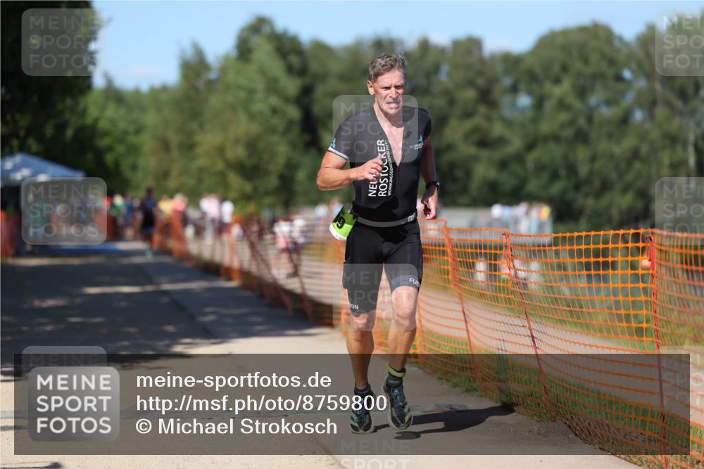 07.09.2025 - 19. Norderstedt Triathlon Michael Strokosch http://msf.ph/oto/8759800 07.09.2025 14:57:35 Laufen 980, 989, 1004 meine-sportfotos.de