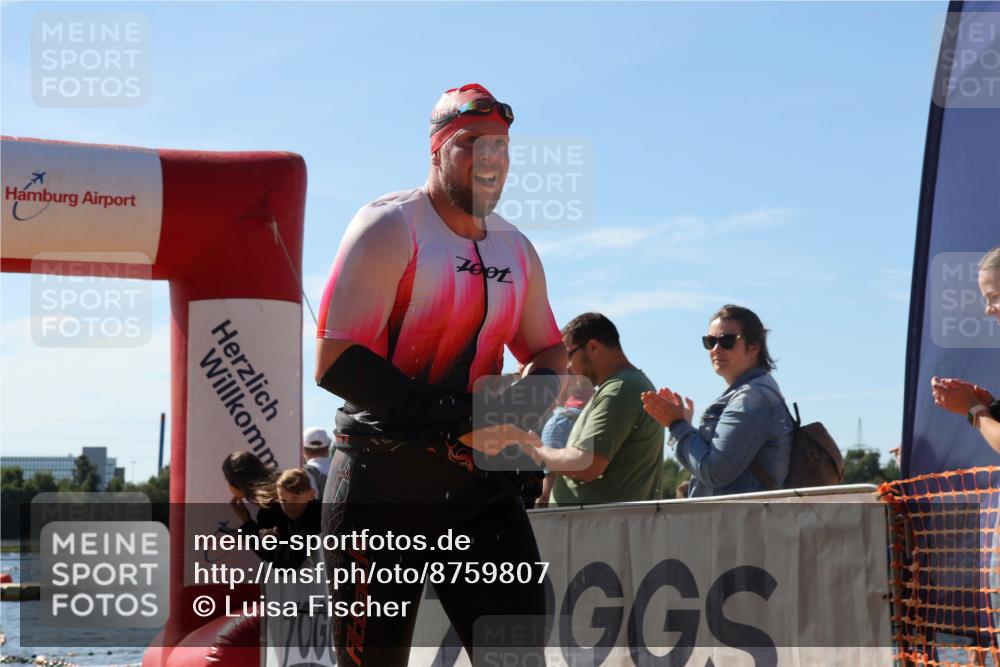 07.09.2025 - 19. Norderstedt Triathlon Luisa Fischer http://msf.ph/oto/8759807 07.09.2025 12:05:26 Schwimmen 1322 meine-sportfotos.de