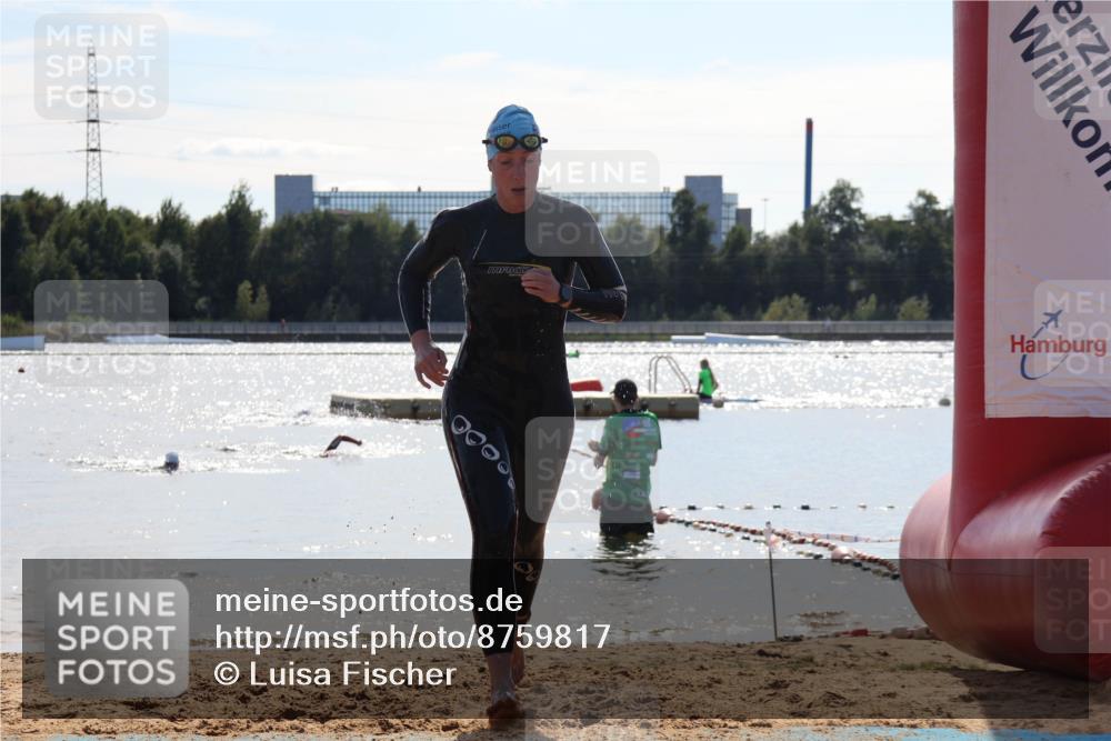 07.09.2025 - 19. Norderstedt Triathlon Luisa Fischer http://msf.ph/oto/8759817 07.09.2025 14:11:33 Schwimmen 450 meine-sportfotos.de