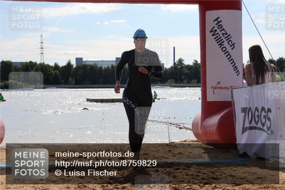 07.09.2025 - 19. Norderstedt Triathlon Luisa Fischer http://msf.ph/oto/8759829 07.09.2025 14:11:34 Schwimmen 450 meine-sportfotos.de