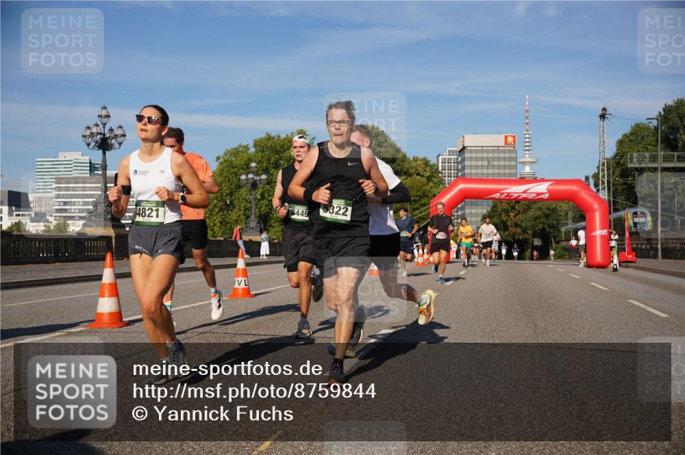 07.09.2025 - BARMER Alsterlauf Yannick Fuchs http://msf.ph/oto/8759844 07.09.2025 09:39:48 Laufen 4821, 8449, 5322 meine-sportfotos.de