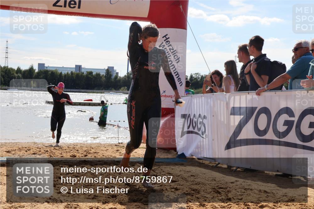 07.09.2025 - 19. Norderstedt Triathlon Luisa Fischer http://msf.ph/oto/8759867 07.09.2025 14:11:57 Schwimmen 379, 474 meine-sportfotos.de