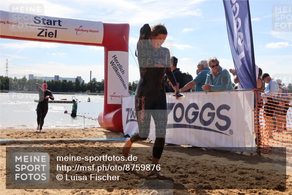 07.09.2025 - 19. Norderstedt Triathlon Luisa Fischer http://msf.ph/oto/8759876 07.09.2025 14:11:57 Schwimmen 379, 474 meine-sportfotos.de