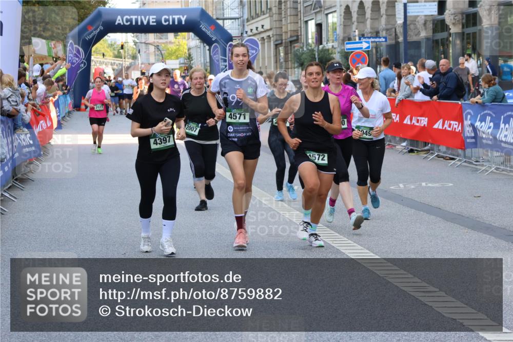 07.09.2025 - BARMER Alsterlauf Strokosch-Dieckow http://msf.ph/oto/8759882 07.09.2025 10:13:09 Ziel 2295, 2323, 3121, 3257, 3487, 3511, 3513, 3769, 3799, 3863, 3879, 3895, 4075, 4548, 4659, 4718, 4881, 5040, 5041, 5054, 5145, 5414, 5721, 6037, 6053, 6158, 8002, 8048 meine-sportfotos.de