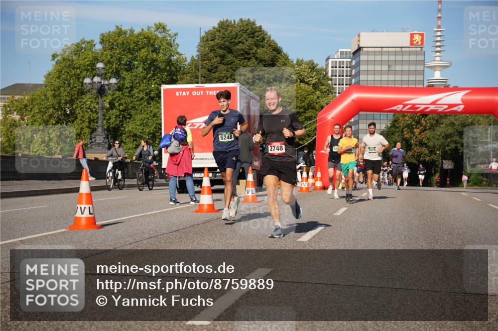07.09.2025 - BARMER Alsterlauf Yannick Fuchs http://msf.ph/oto/8759889 07.09.2025 09:39:49 Laufen 5248, 2748, 5970 meine-sportfotos.de