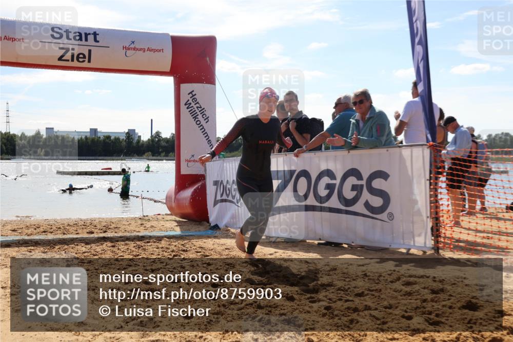 07.09.2025 - 19. Norderstedt Triathlon Luisa Fischer http://msf.ph/oto/8759903 07.09.2025 14:12:00 Schwimmen 379, 474 meine-sportfotos.de