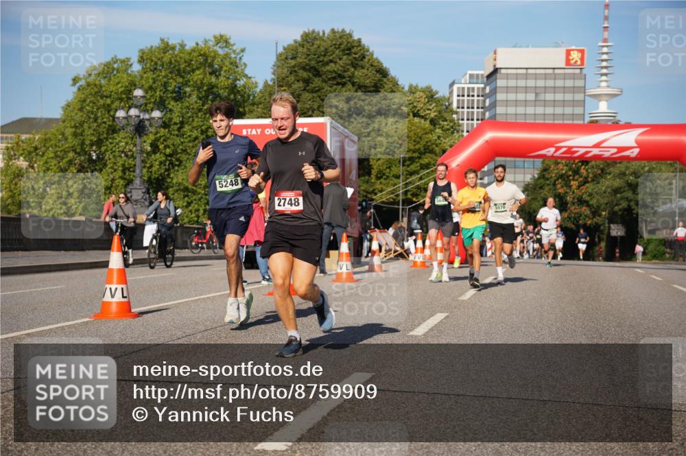 07.09.2025 - BARMER Alsterlauf Yannick Fuchs http://msf.ph/oto/8759909 07.09.2025 09:39:50 Laufen 5248, 2748, 5970 meine-sportfotos.de