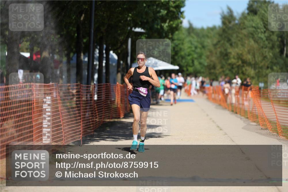 07.09.2025 - 19. Norderstedt Triathlon Michael Strokosch http://msf.ph/oto/8759915 07.09.2025 13:15:19 Laufen 173, 346, 1338 meine-sportfotos.de