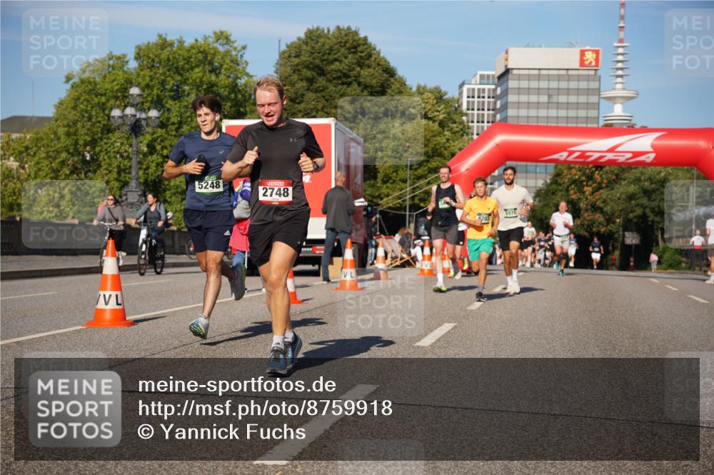 07.09.2025 - BARMER Alsterlauf Yannick Fuchs http://msf.ph/oto/8759918 07.09.2025 09:39:50 Laufen 5248, 2748, 5970, 8203 meine-sportfotos.de
