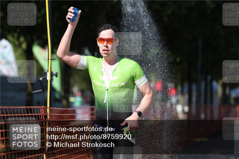 07.09.2025 - 19. Norderstedt Triathlon Michael Strokosch http://msf.ph/oto/8759920 07.09.2025 14:57:38 Laufen 989, 1004 meine-sportfotos.de