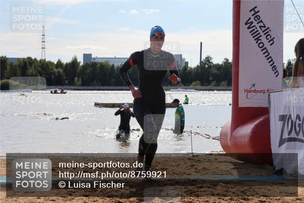 07.09.2025 - 19. Norderstedt Triathlon Luisa Fischer http://msf.ph/oto/8759921 07.09.2025 14:12:11 Schwimmen 379, 469, 472 meine-sportfotos.de