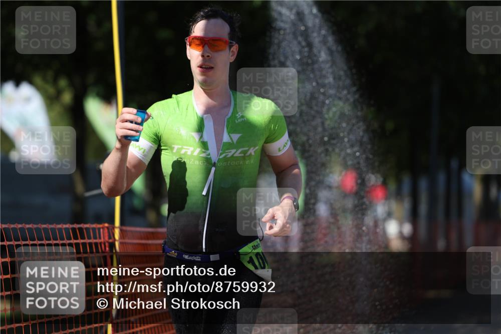 07.09.2025 - 19. Norderstedt Triathlon Michael Strokosch http://msf.ph/oto/8759932 07.09.2025 14:57:38 Laufen 989, 1004 meine-sportfotos.de