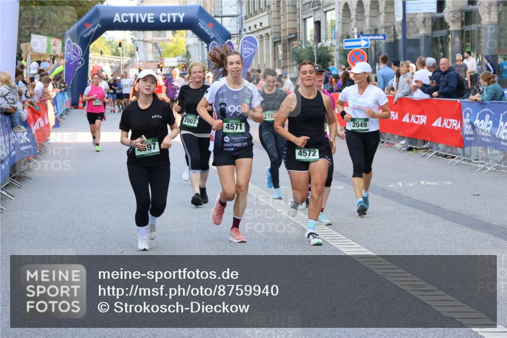 07.09.2025 - BARMER Alsterlauf Strokosch-Dieckow http://msf.ph/oto/8759940 07.09.2025 10:13:09 Ziel 2295, 2323, 3121, 3257, 3487, 3511, 3513, 3769, 3799, 3863, 3879, 3895, 4075, 4548, 4659, 4718, 4881, 5040, 5041, 5054, 5145, 5414, 5721, 6037, 6053, 6158, 8002, 8048 meine-sportfotos.de