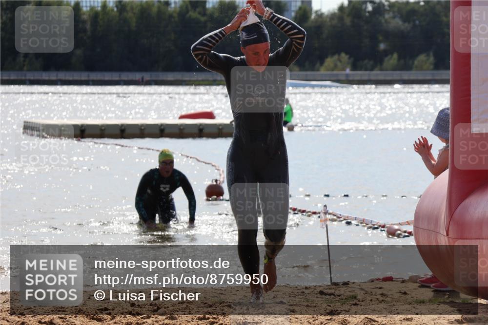 07.09.2025 - 19. Norderstedt Triathlon Luisa Fischer http://msf.ph/oto/8759950 07.09.2025 14:12:16 Schwimmen 469, 472 meine-sportfotos.de